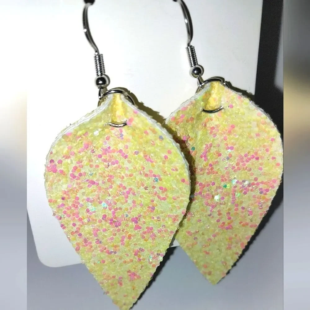 Ladies Beautiful bedazzled fashion earrings